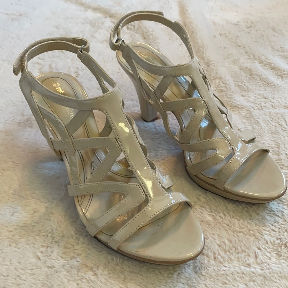 Naturalizer strappy nude peep toe heels